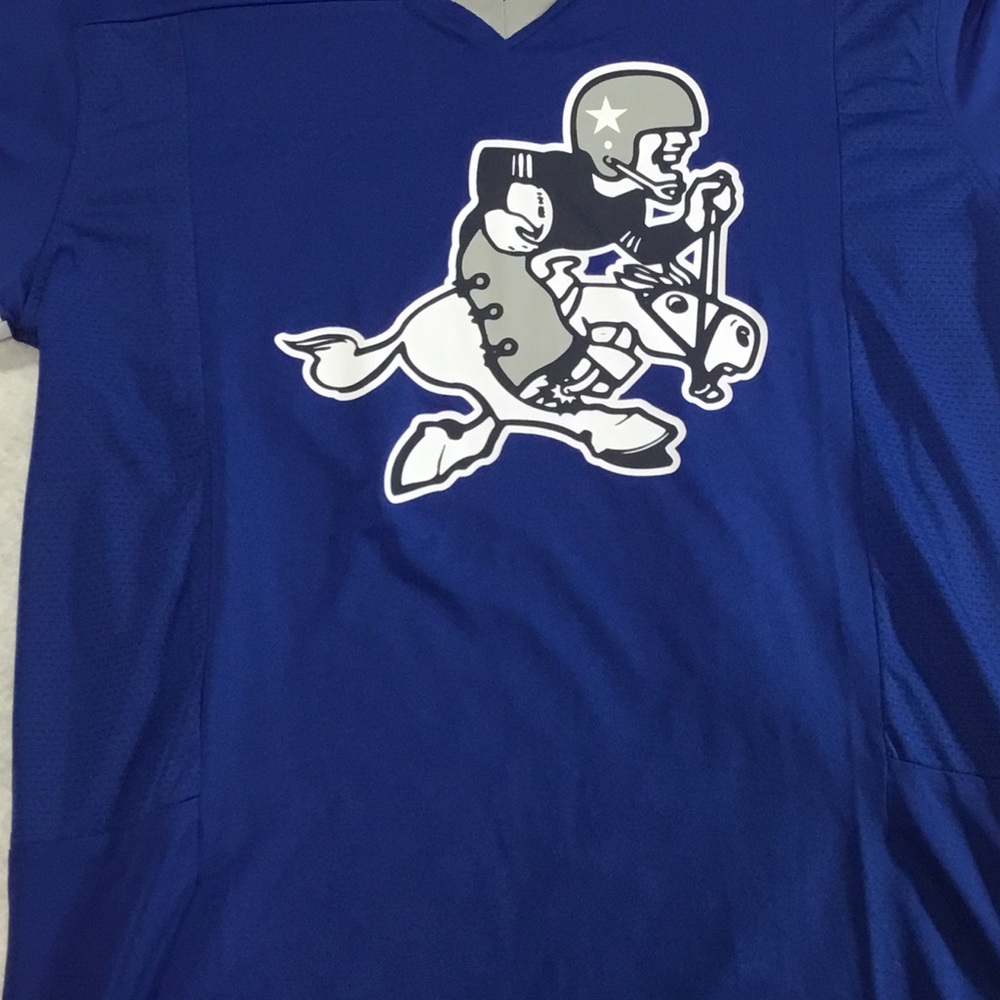 Fanatics Cowboys Royal Blue Men's V-Neck Jersey with Rider Graphic SZ L